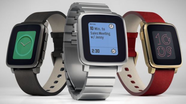 Photographie - Apple Suivre vs vs temps de galets montre de Huawei - concurrents de montres de pomme