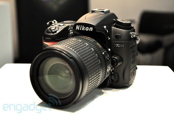 Photographie - Nikon D7000 vs Canon Rebel t5i comparaison appareil photo - deux dslrs puissants, d'un interprète ultime