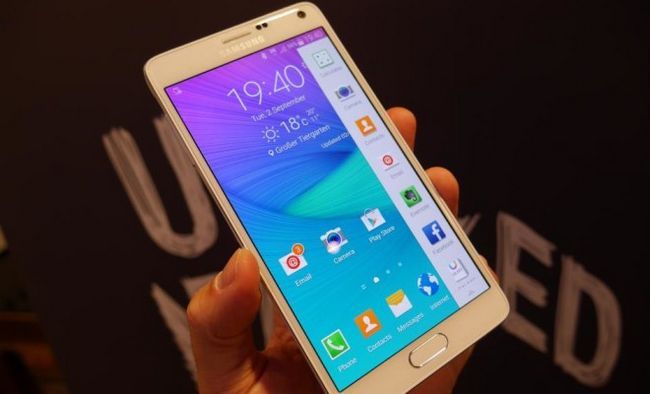 Photographie - Samsung Galaxy Note 5 rumeurs de conception - stylet pour être éjectés du geste et de mouvements