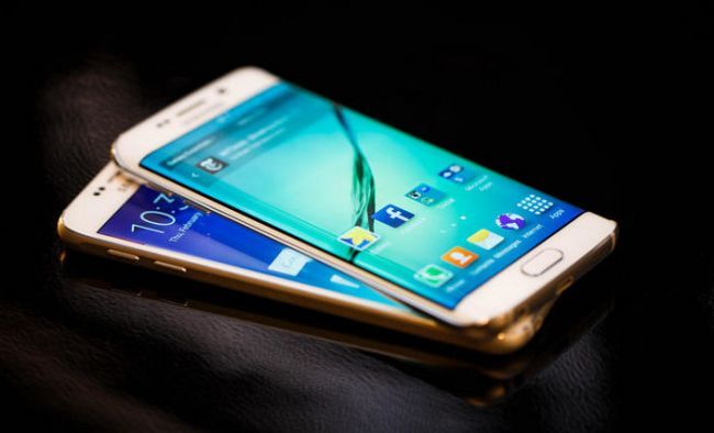 Photographie - Samsung Galaxy S6 vs bord de Samsung Galaxy - le plus beau de l'année
