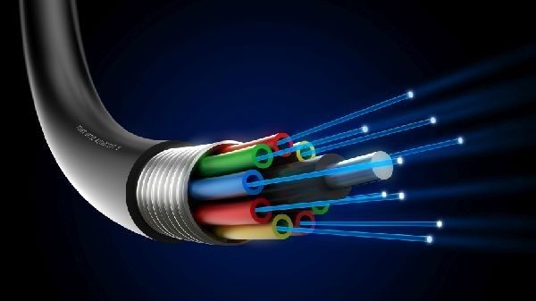 Photographie - Les avantages de câbles à fibres optiques